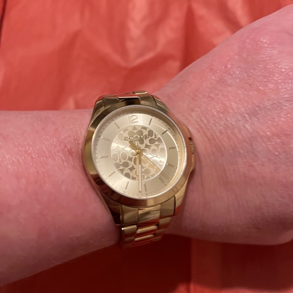 Authentic Women’s Coach Libby Gold Watch Sm/Med 20mm - Picture 4 of 9